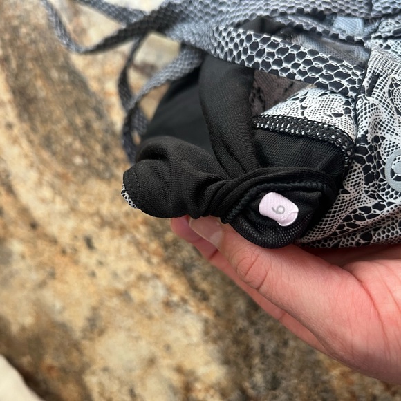 Elegant Lace Women's Bralette - Black nulux energy - Picture 3 of 3